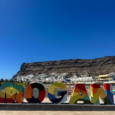 Yate Rock & Roll Ботель