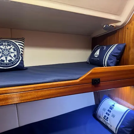 Botel Yate Rock & Roll