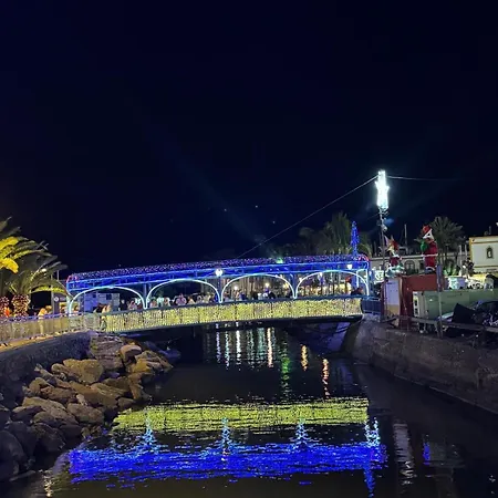 Yate Rock & Roll * Puerto De Mogan