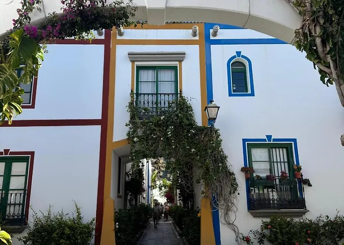 Yate Rock & Roll Bådhotel Puerto De Mogan